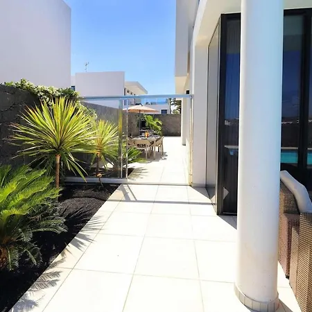 Bernadette Villa Puerto del Carmen (Lanzarote)