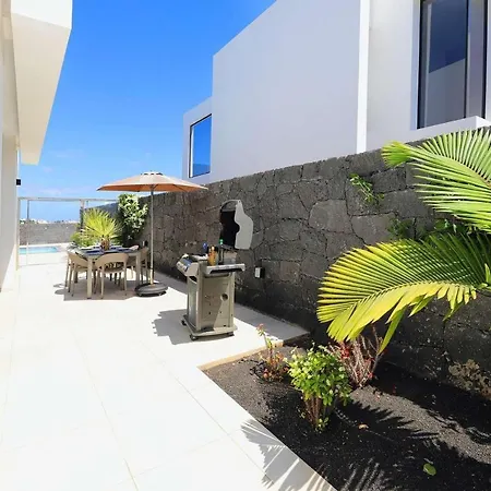 Bernadette Villa Puerto del Carmen (Lanzarote)